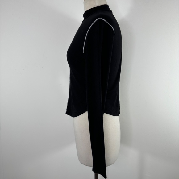 Reformation Stacey Knit Top Crop Mock Neck Women's Sz M Black White Sitches - Picture 8 of 15
